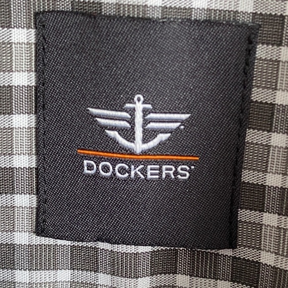 Dockers Men's Classic Fit Gray Checker Long Sleeve Button Up Shirt Size Medium - Picture 2 of 12